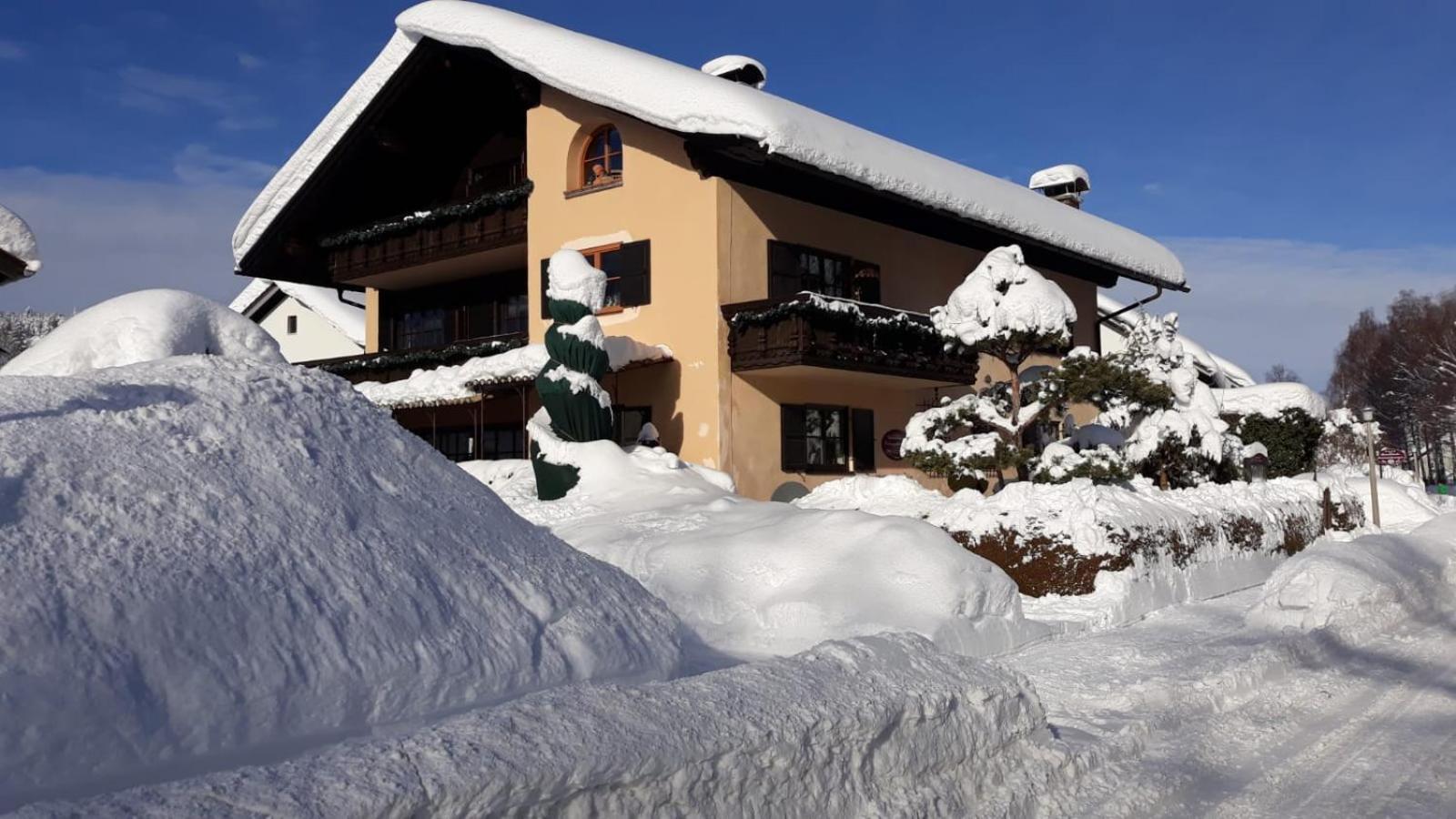 Romantische 5-Sterne- Ferienwohnungen Mittenwald Exterior foto